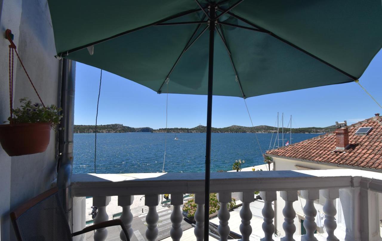 Apartmani Rina Šibenik Esterno foto