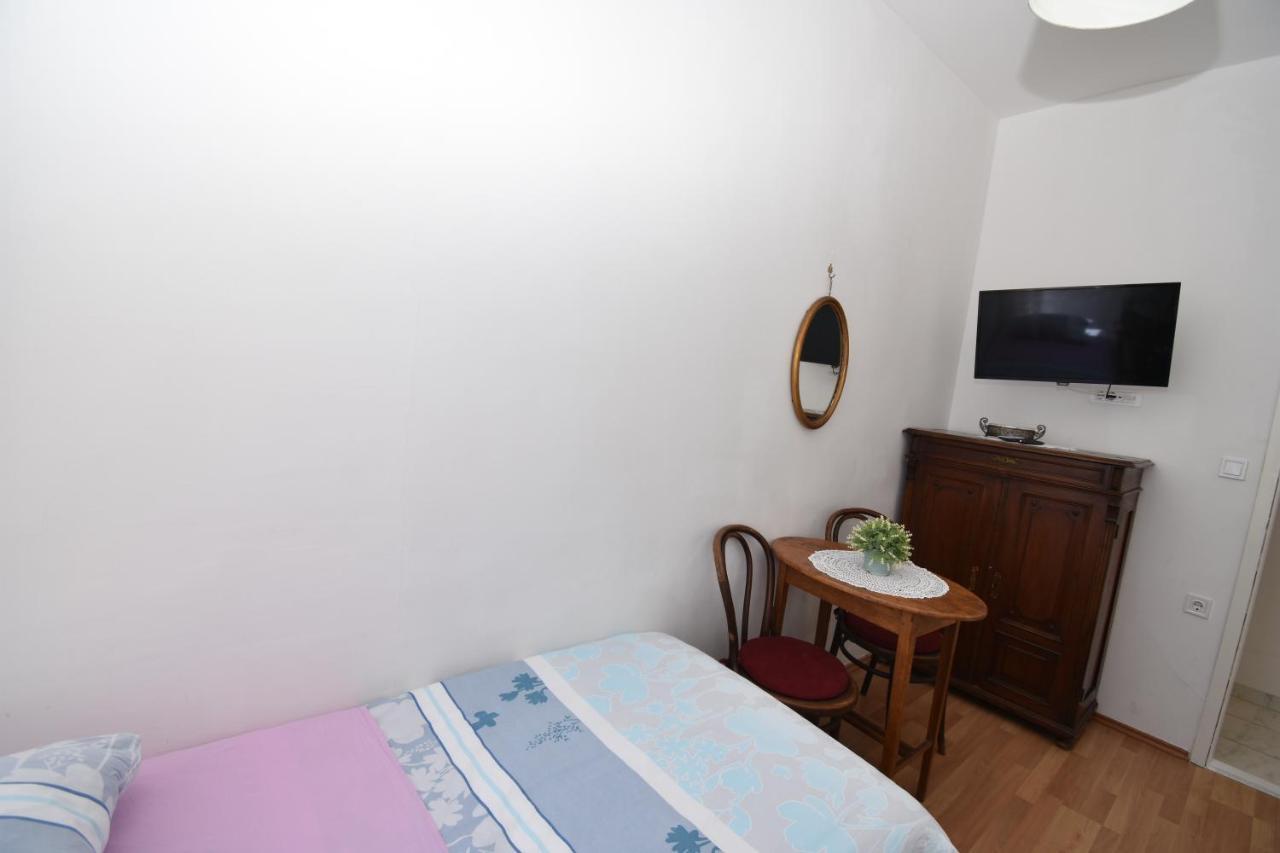 Apartmani Rina Šibenik Esterno foto