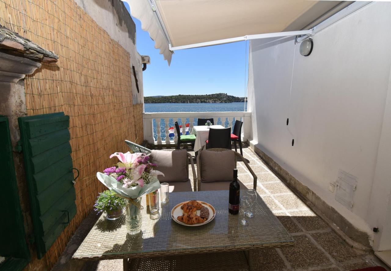 Apartmani Rina Šibenik Esterno foto