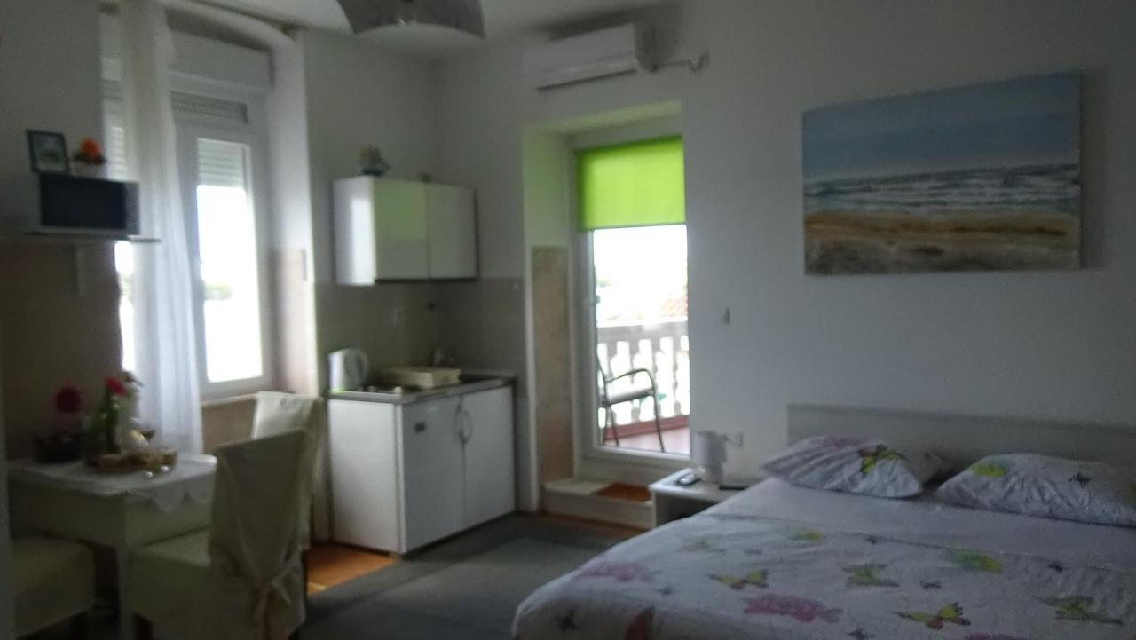 Apartmani Rina Šibenik Esterno foto